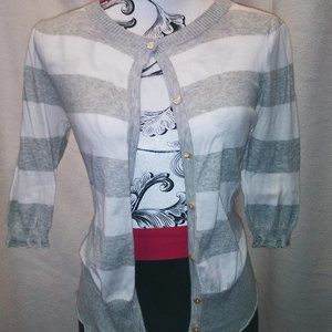 Button up light weight sweeter